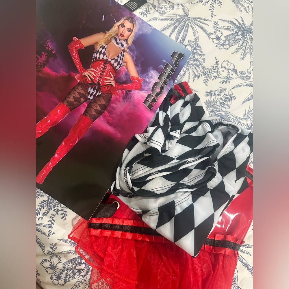 Fashion Nova Clown